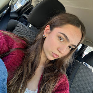 Meet your Posher, Estella